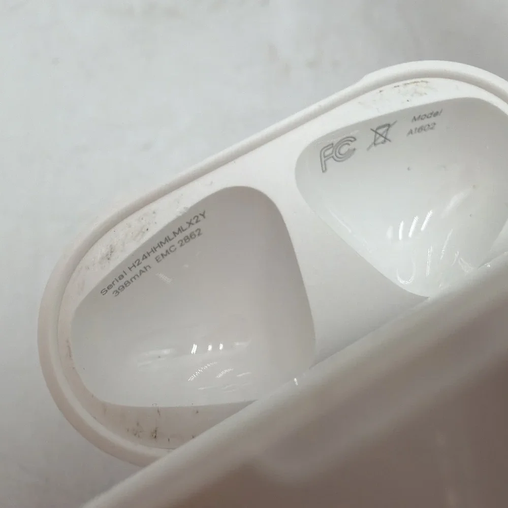 Apple AirPods Charging Case Replacement Only A1602